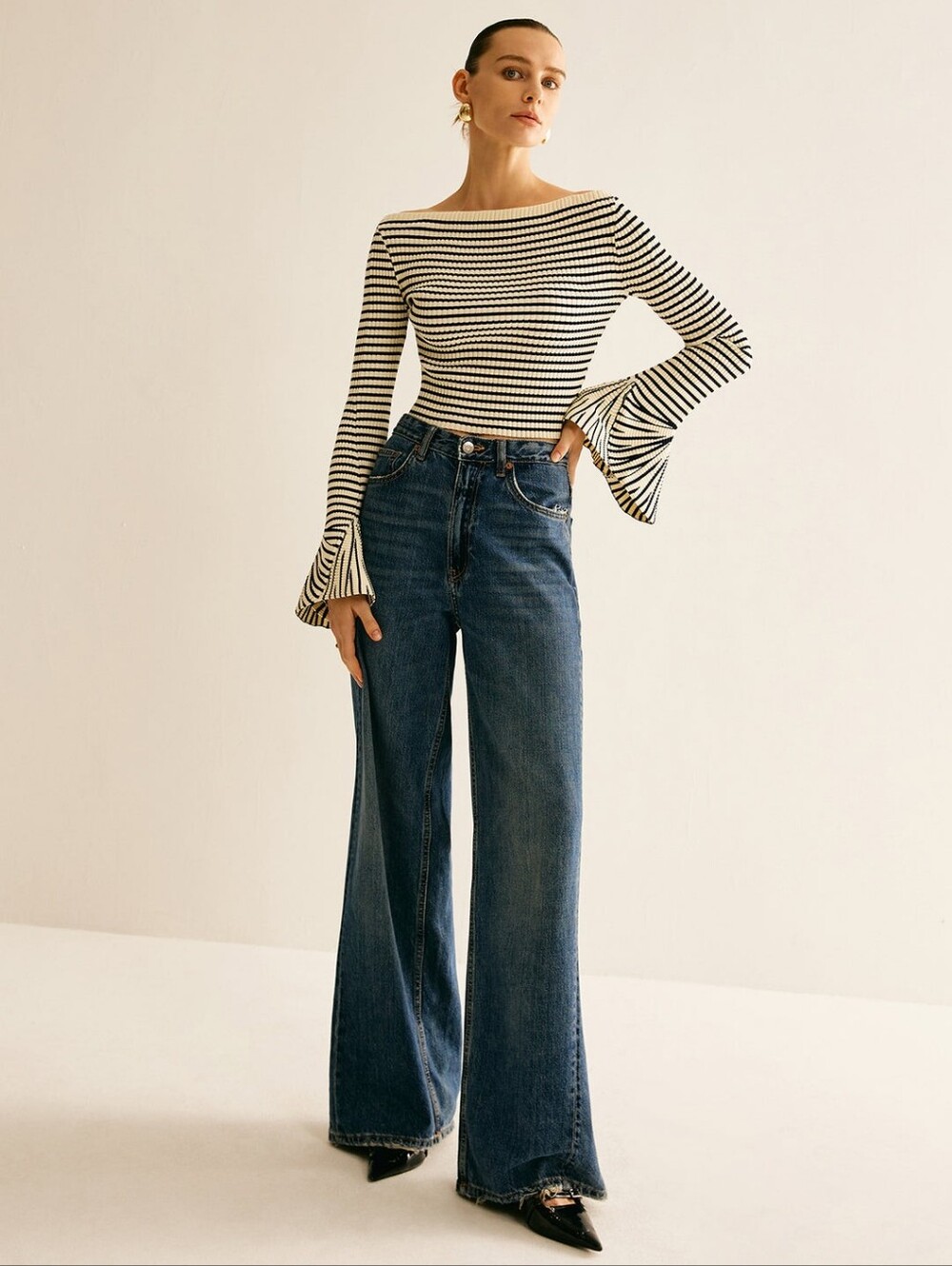 Commense Striped Ruffle-Sleeve Knit Top size Large White Black Stripes